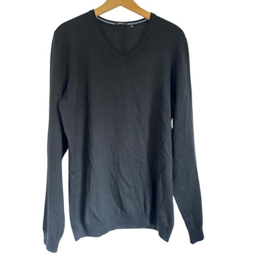 Hugo Boss Slim Fit Extra Fine Merino Wool Black V-Neck Sweater - XL‎